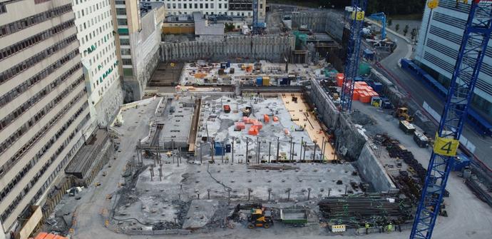 Excavation pit, bored piles